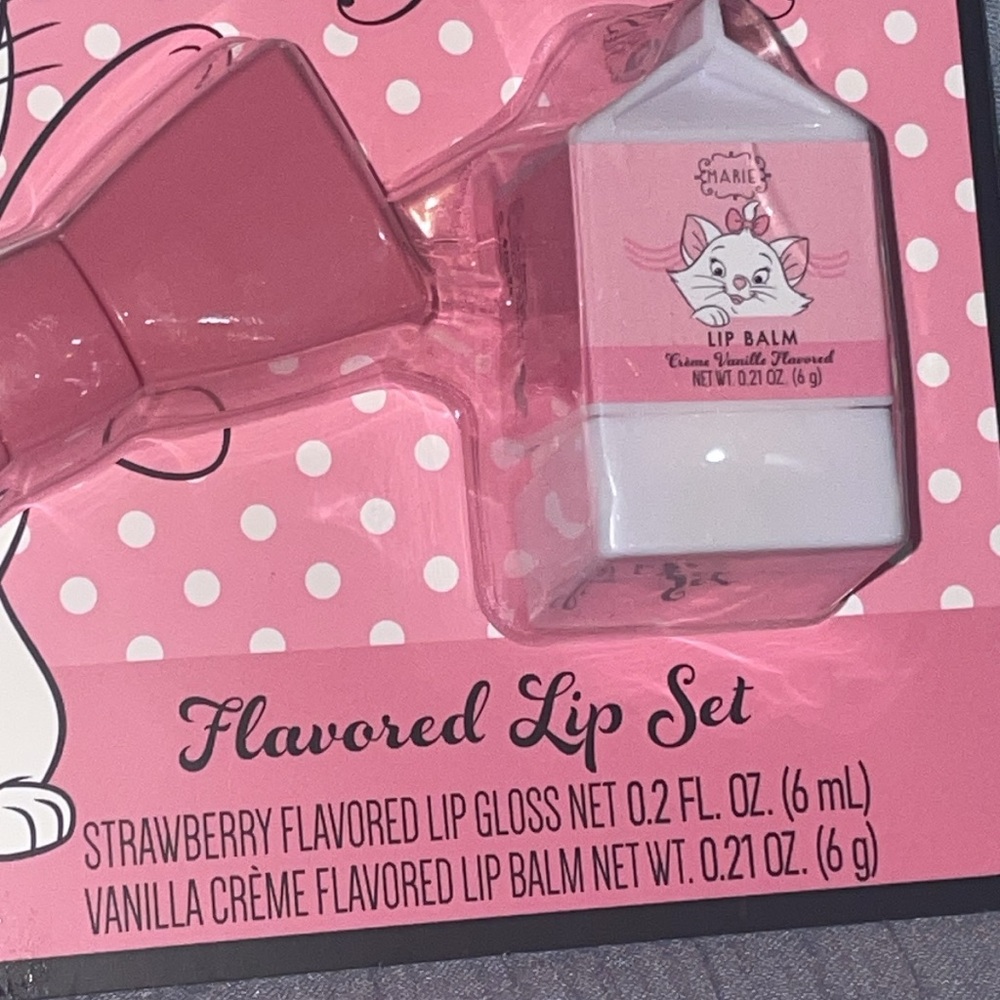 Disney Aristocats Marie Flavored Lip set - Picture 2 of 4